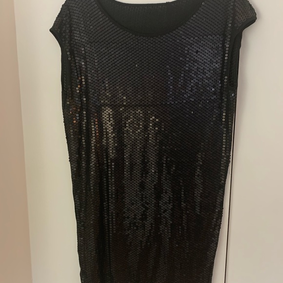 BCBG MAXAZRIA Black Sequin Shift Dress - Picture 7 of 10